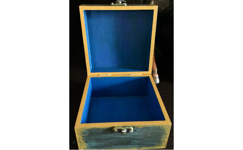 Decoupage handmade jewelry box